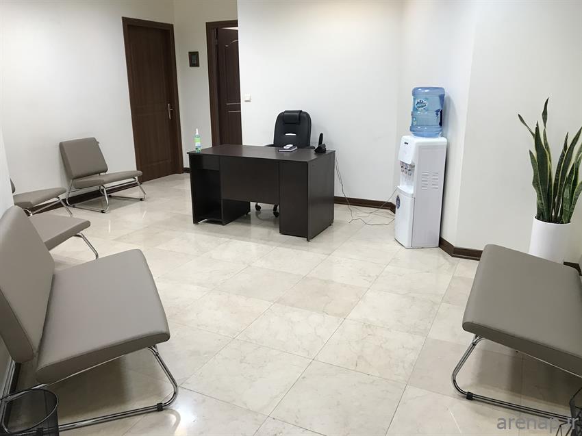 دکتر اعظم برخورداری نسب متخصص فلوشیپ جراحی درون بین زنان در شهر کرمان